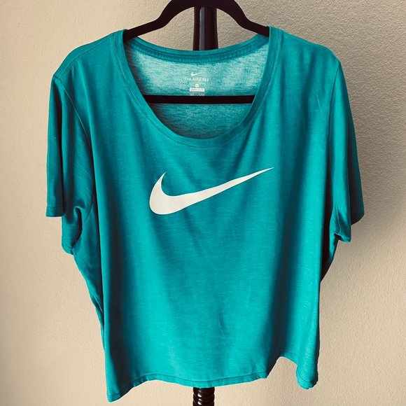 Nike- Teal Dri-Fit Short Sleeve 3X Round-neck T-Shirt, Large Swoosh on Chest - Picture 1 of 5